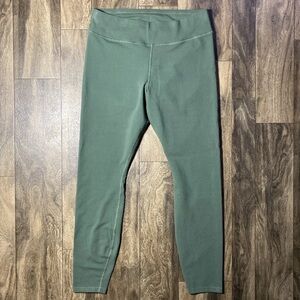 Pact Organic Women’s On The Go-To Leggings in Pine Green Size Large